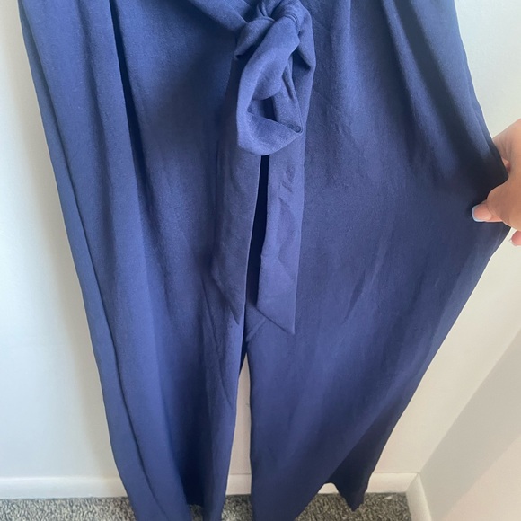 Altar’d state Jumpsuit NWT XS business casual navy and white poof sleeves (J) - Picture 2 of 6